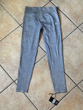 Ryderwear Element Scrunch Seamless Leggings